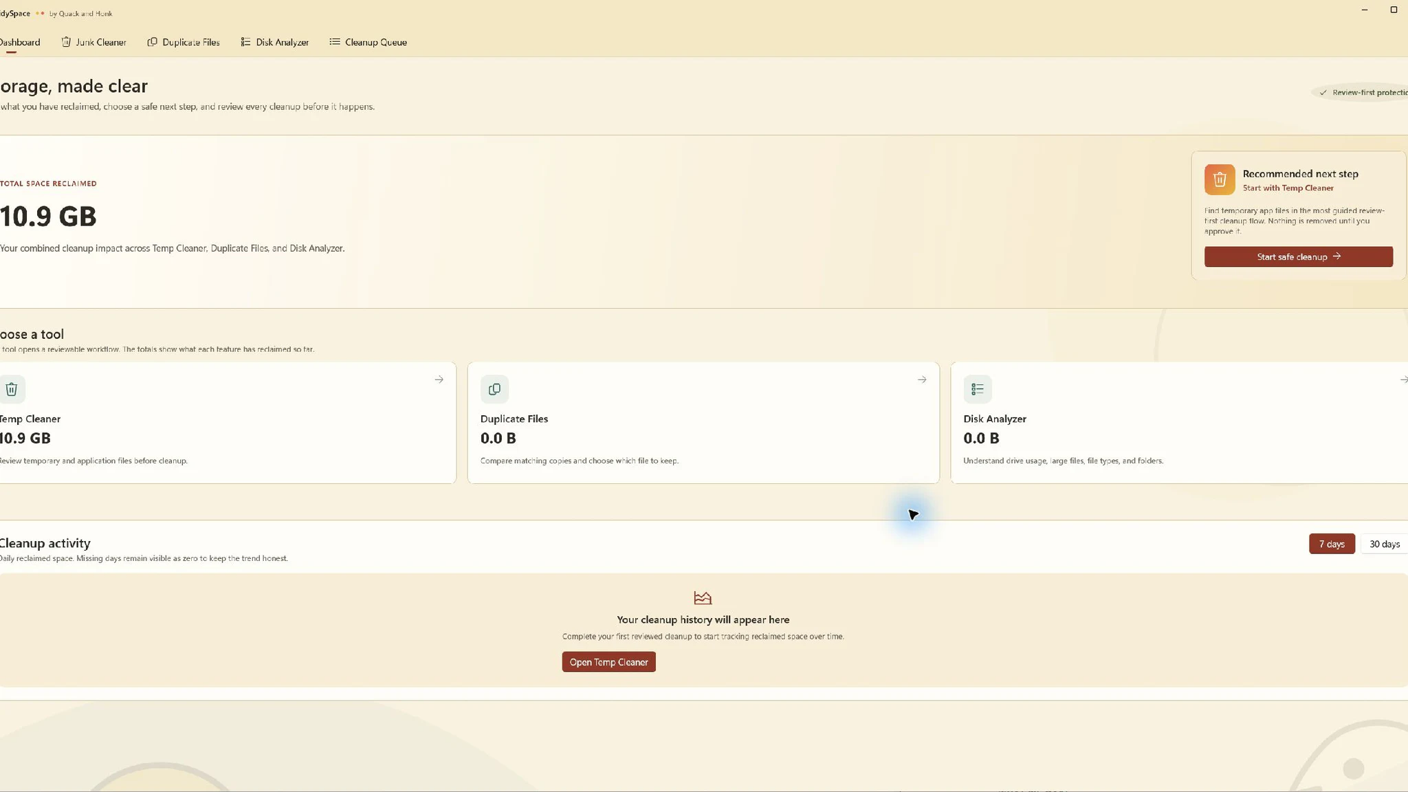 TidySpace dashboard showing reclaimed storage, a recommended next step, temporary-file cleanup, duplicate files, disk analysis, and recent activity.